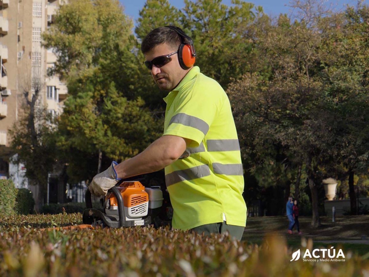 Mantenimiento De Jardines Y Espacios Verdes Actúa Servicios Y Medio Ambiente 1116