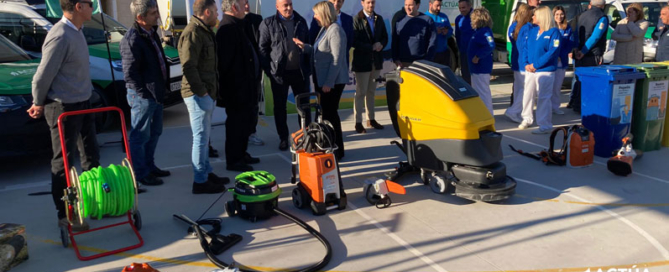 El nuevo servicio de limpieza en colegios de Cartagena da empleo a unas 200 personas