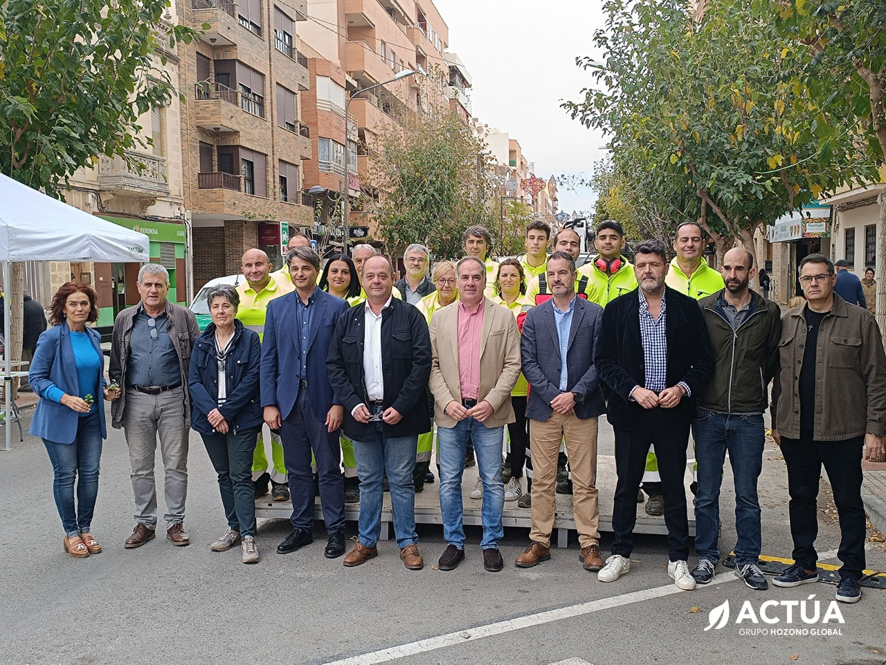 El nuevo servicio de mantenimiento de zonas verdes de Sant Joan d’Alacant incluye mejoras medioambientales y sociales