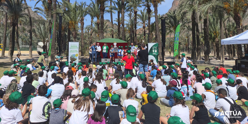 Cerca de 500 escolares celebran el Día Mundial del Medio Ambiente en Orihuela