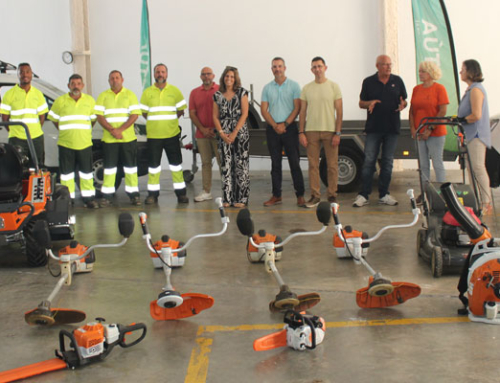 Denia refuerza el servicio de desbroce y mantenimiento de sus zonas verdes con el doble de personal y nueva maquinaria
