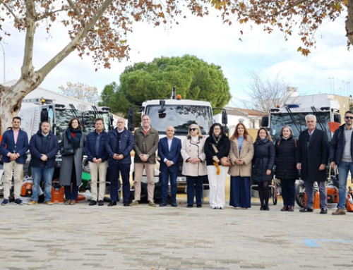 Sanlúcar la Mayor presenta un nuevo servicio de limpieza viaria más moderno y sostenible