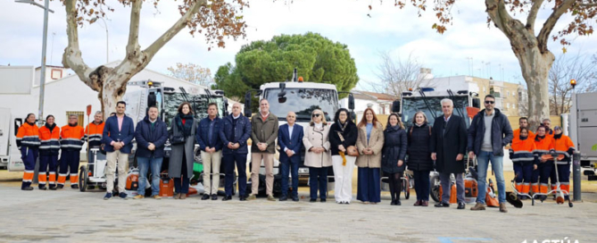 Sanlúcar la Mayor presenta un nuevo servicio de limpieza viaria más moderno y sostenible