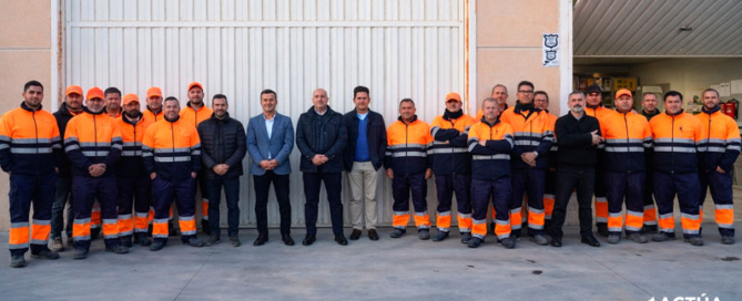 Carboneras mejora el cuidado integral de sus calles, zonas verdes y playas con un servicio renovado