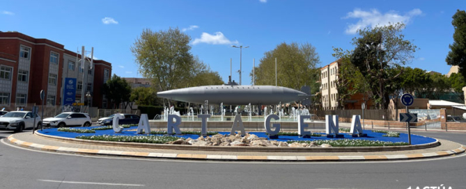 Cartagena renueva la rotonda del submarino con un diseño inspirado en el mar